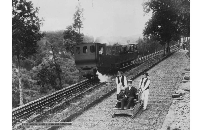 Vintage Victorian Photos Reveal The Early Days Of Tourism